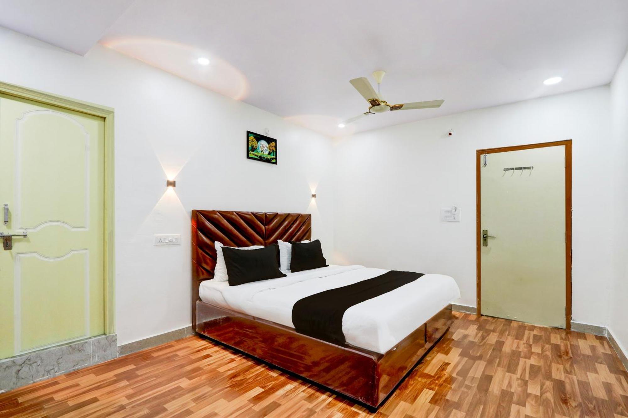 Hotel O Rms Grand Patancheru Luaran gambar