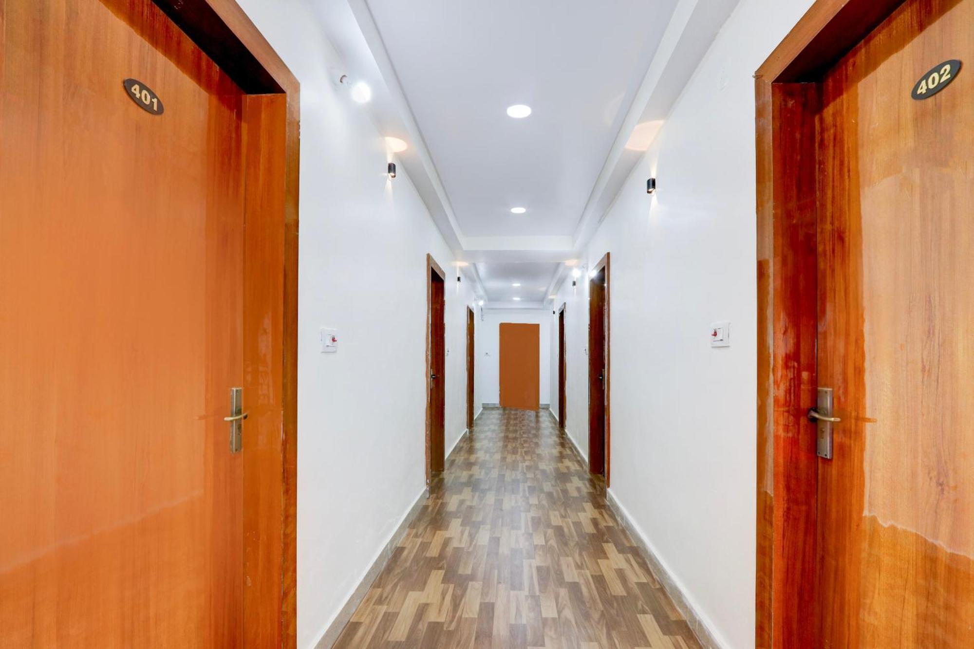 Hotel O Rms Grand Patancheru Luaran gambar
